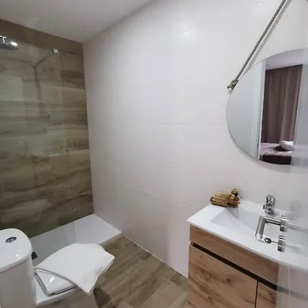 Alzira Farm stay *