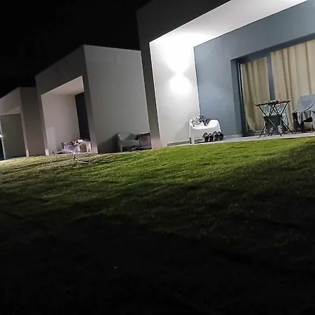 Alzira مزرعة للإقامة سيا