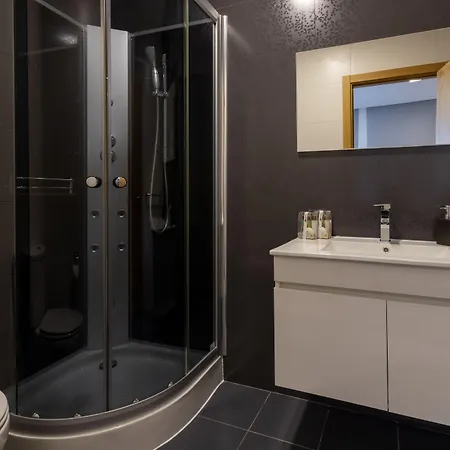 Alzira Farm stay Seia