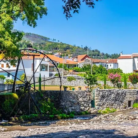 Alzira Farm stay *