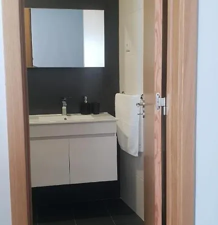 Alzira Farm stay Seia