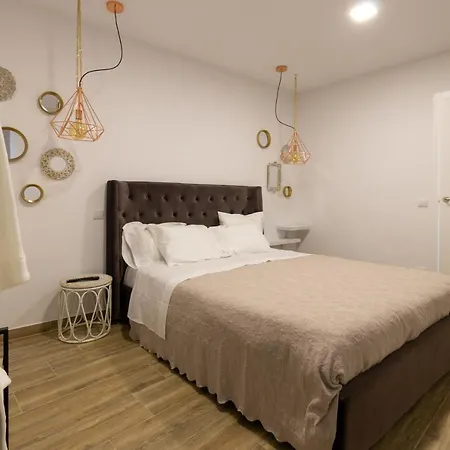 Alzira Farm stay *