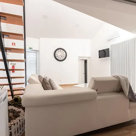 Alzira Farm stay *